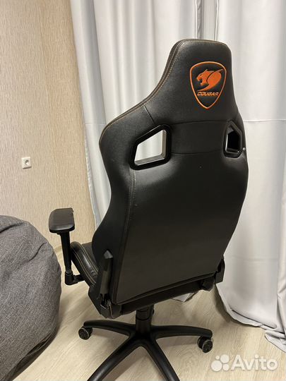 Компьютерное кресло Cougar