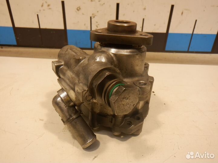 Насос гидроусилителя Range Rover LM 5.0 л V8