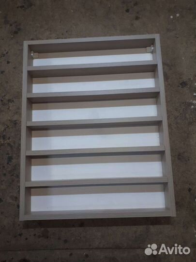 Полка для гель-лаков