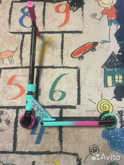 Трюковый самокат Madd Gear (MGP) Kick Rascal