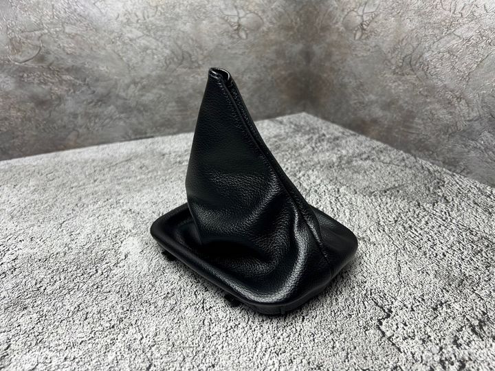 Кожух чехол МКПП с рамкой BMW 5 E34 бмв е34