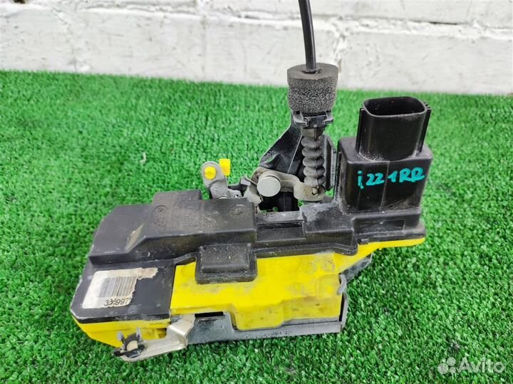 Замок двери задней правой Volvo XC90 2006