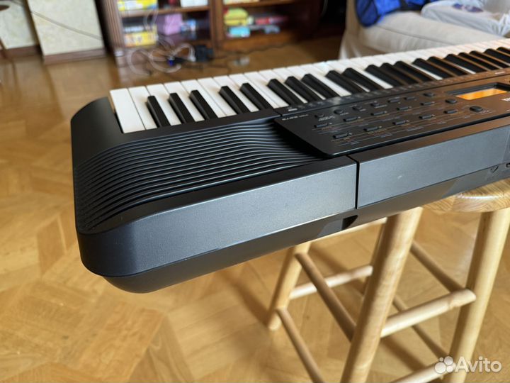 Синтезатор Yamaha PSR-E273