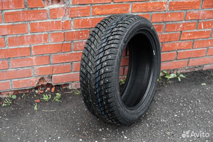 Zmax Winternova Stud II 235/50 R19 103T