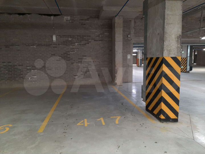 Машиноместо, 14 м²