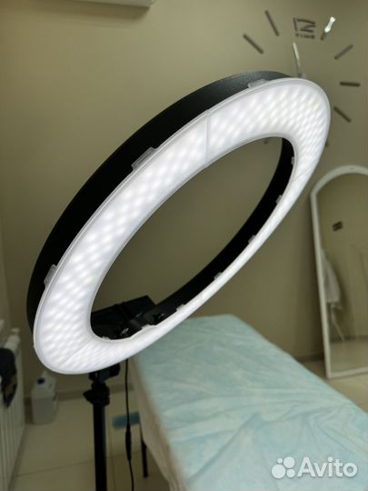 Кольцевая лампа 45 см со штативом