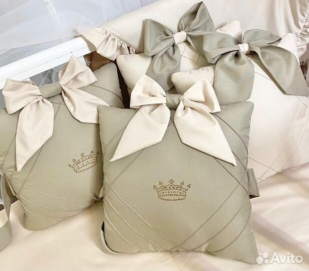 Комплект бортиков в кроватку