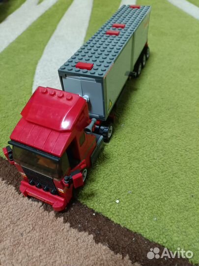 Lego грузовик