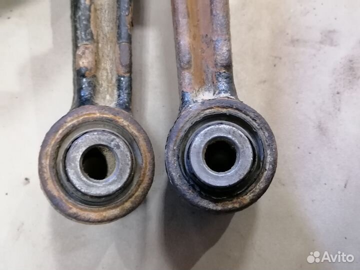 Рычаг передний нижний для Honda Accord 4 1990-1993