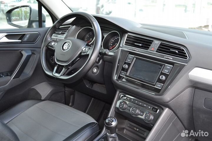 Volkswagen Tiguan 1.4 МТ, 2017, 63 640 км