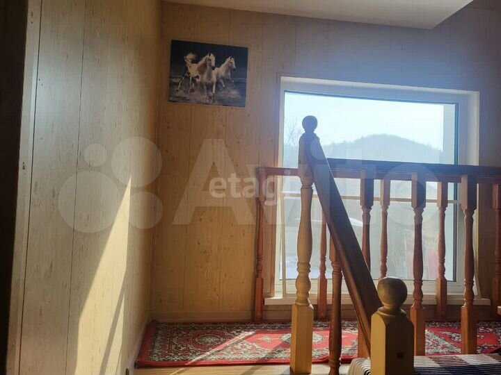 Дом 268 м² на участке 10,7 сот.