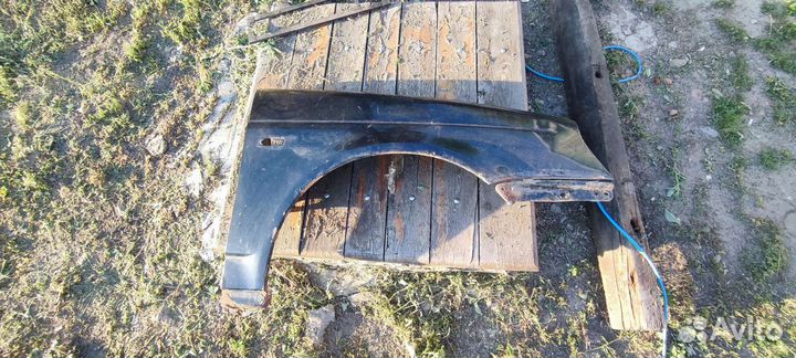 Крыло переднее priora