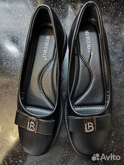 Туфли женские, на низком каблуке 40 р