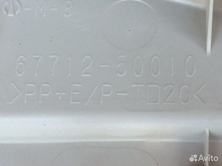 Накладка двери передняя правая Lexus Ls