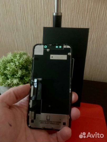 Дисплей iPhone 11