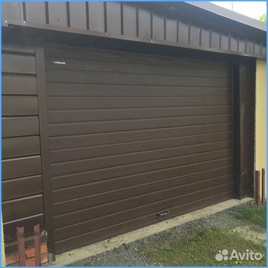 Гаражные секционные ворота DoorHan