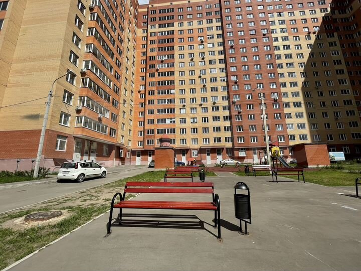 Доля в 2-к. квартире, 18,1 м², 2/17 эт.