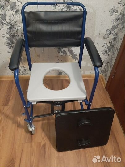 Коляска инвалидная туалет
