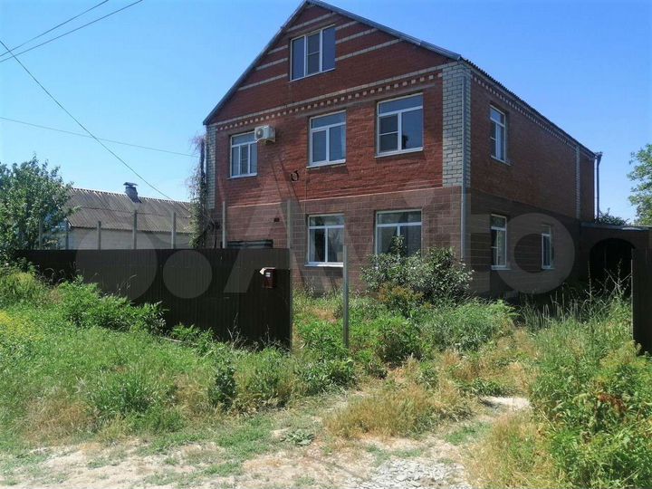 Дом 251 м² на участке 14 сот.