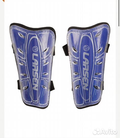 Щитки футбольные детские Larsen