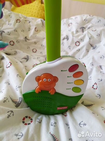 Продам музыкальный мобиль на кроватку