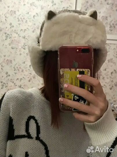 Розовая шапка-ушанка с ушками