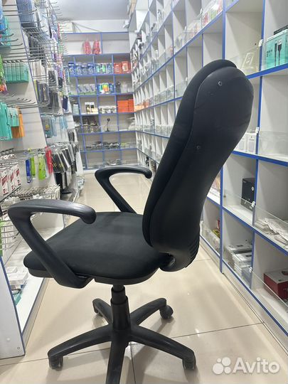 Компьютерное кресло б/у