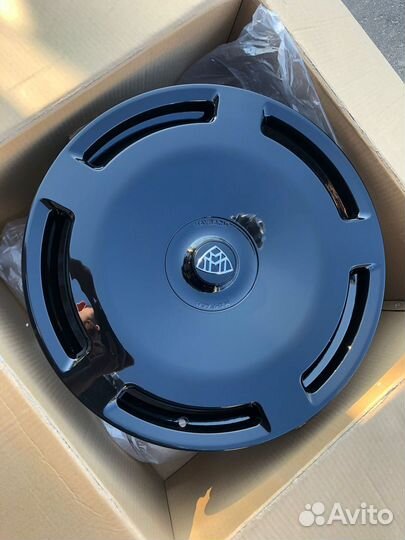 Кованные диски на S-class Maybach R20