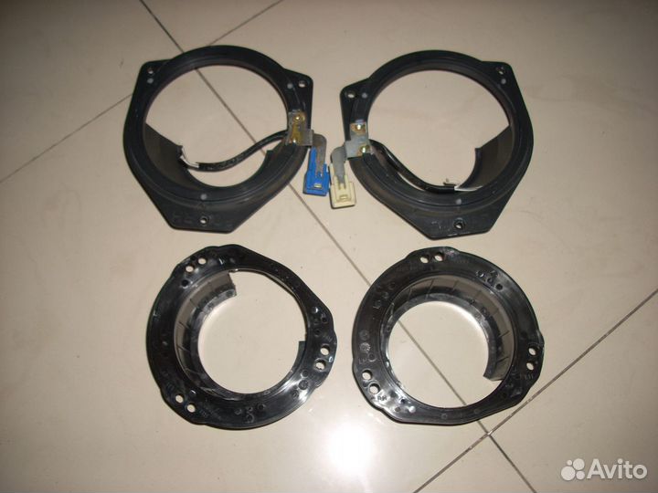 Проставки под динамики Субару