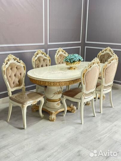 Стол обеденный и стулья