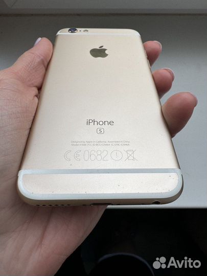 iPhone 6S, 32 ГБ