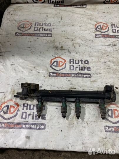 Топливная рейка Skoda Octavia Tour AKL 2006