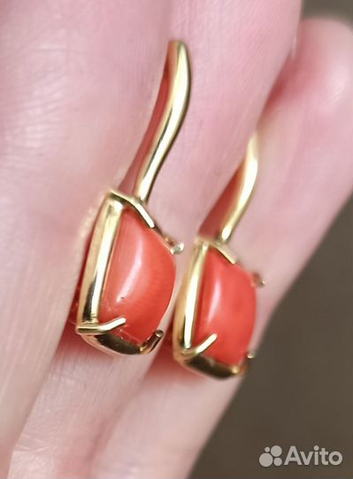Серьги с натуральными кораллами серебро