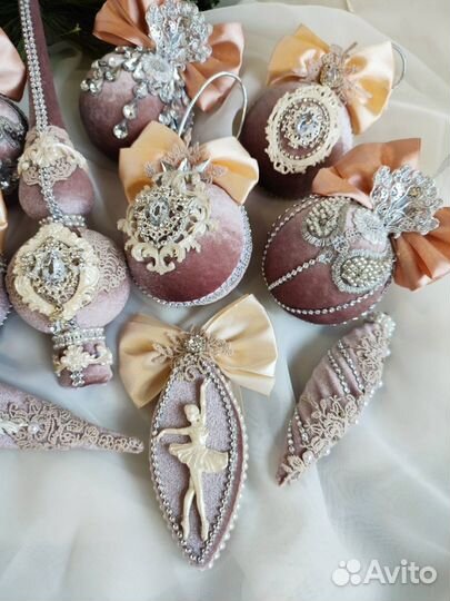 Елочные игрушки