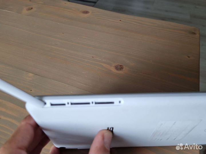 Продаю Asus планшет