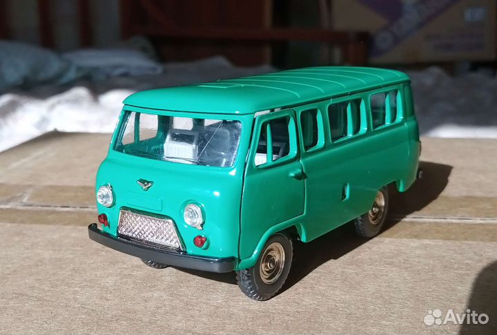 Модель УАЗ-452 А41 1/43 СССР