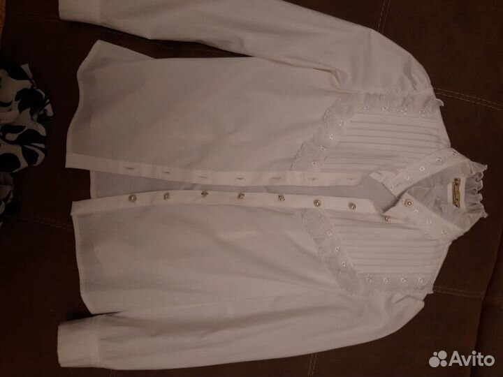 Нарядная школьная блузка 134-140