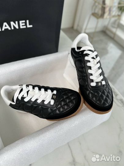 Женские кроссовки chanel