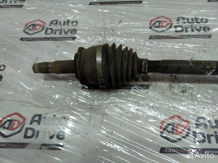 Привод (полуось) передний правый Chevrolet Cobalt