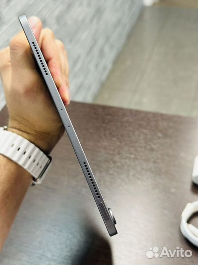 Идеальный iPad Pro 11 256gb Ростест Оригинал