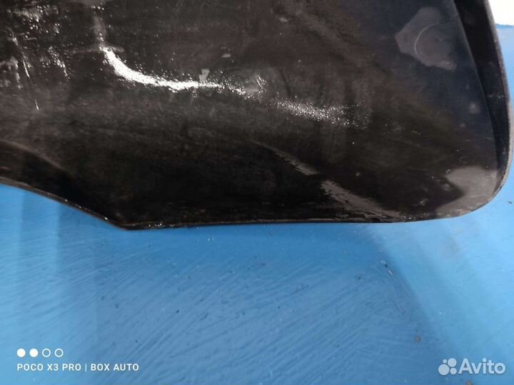 Накладка переднего бампера Пежо 308 с дефектом