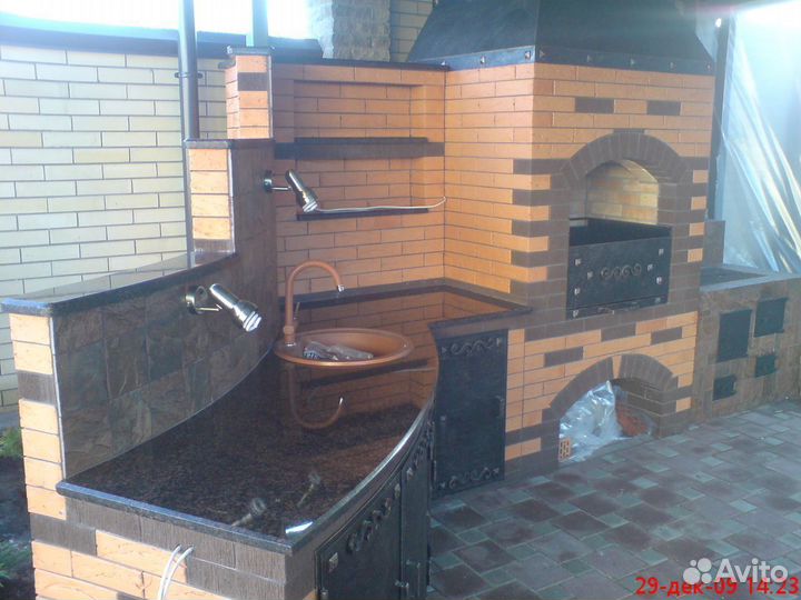 Мангальная зона под крышей, кладка печей