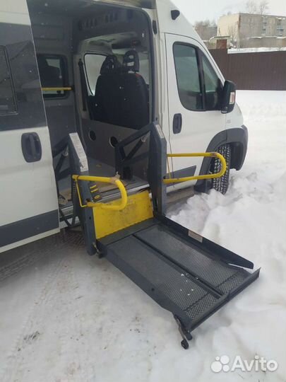 Продам гидравлический подъемник для инвалидов