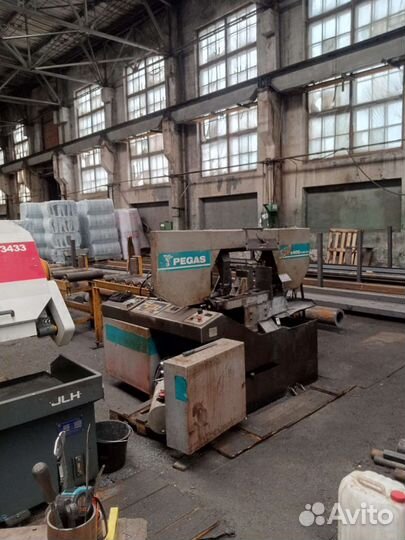 Резка металла на ленточной пиле