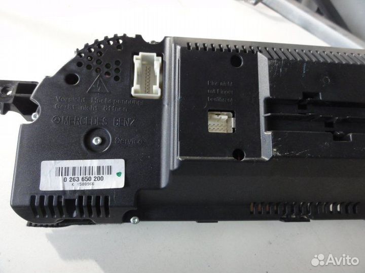 Панель приборов (щиток) Mercedes-Benz S- Класс