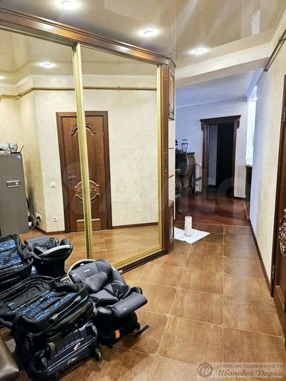 3-к. квартира, 105 м², 5/5 эт.