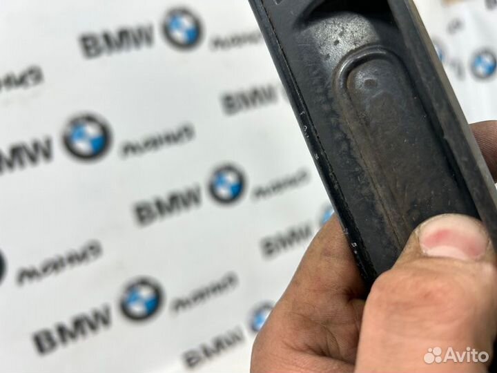 Планка подсветки номера Bmw X5 E53 рест N62B44