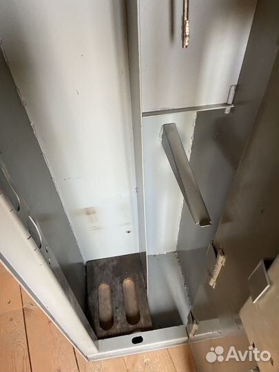 Оружейный сейф на 2 ствола