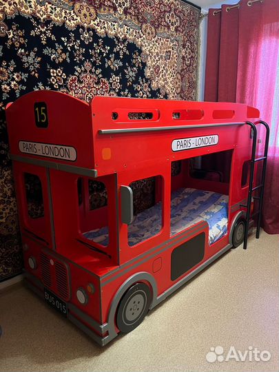 London bus кровать