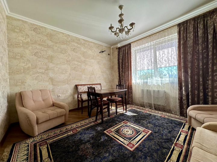 2-к. квартира, 70 м², 3/17 эт.